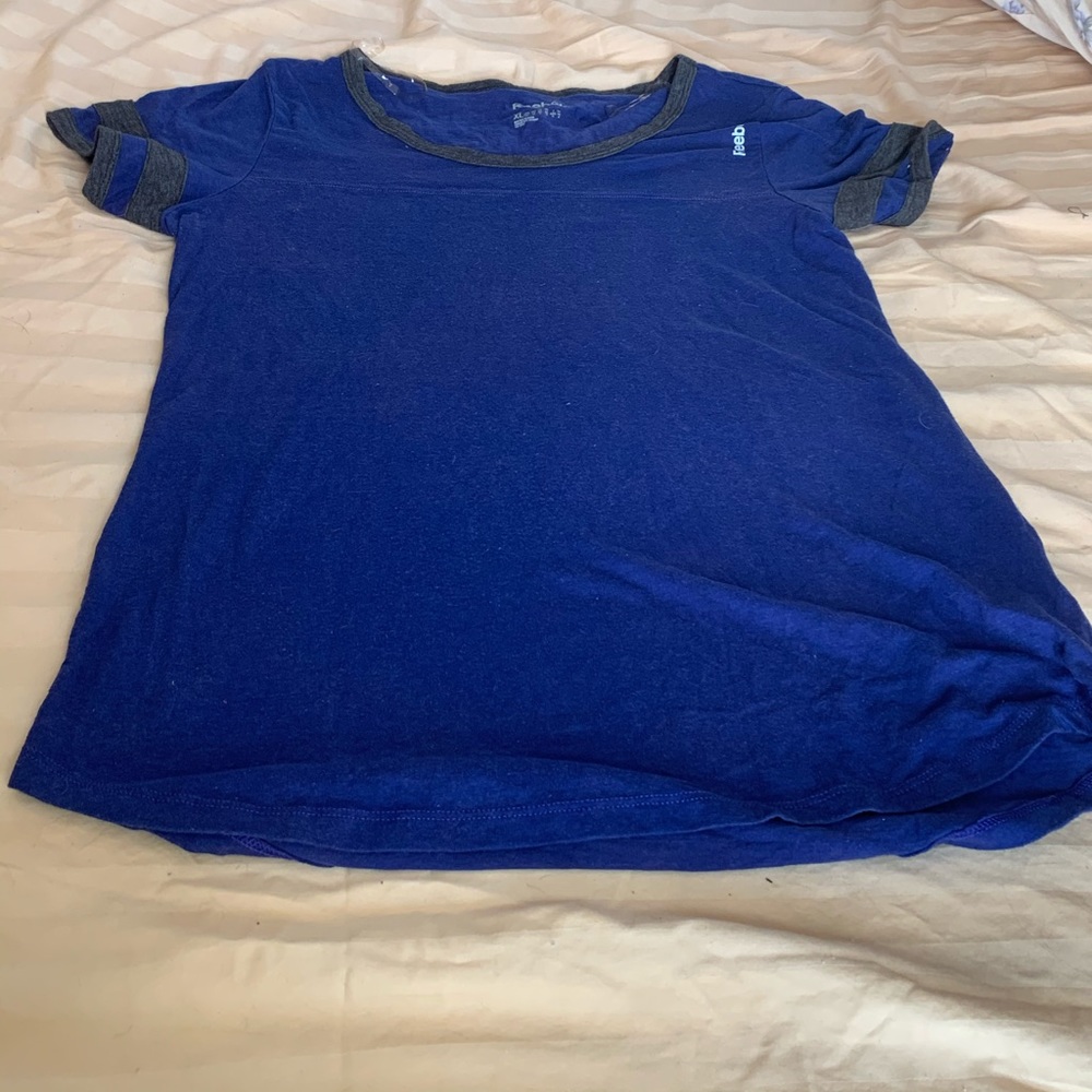 Reebok T-shirt